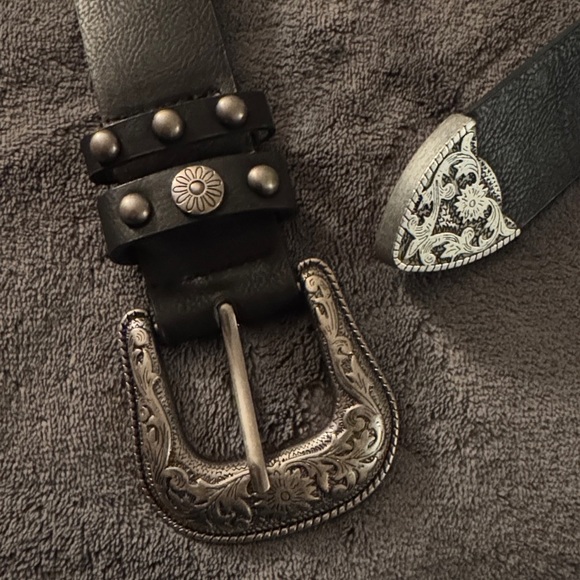 Torrid Women’s Black Belt with Silver Buckle - Picture 3 of 3